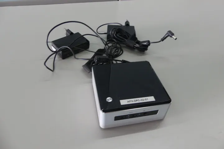 Intel Mini PC Modell: NUC5i5MYHE